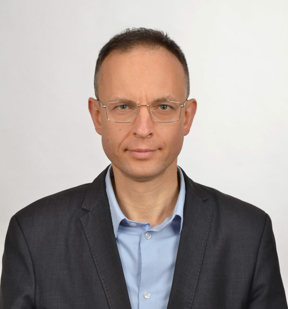 dr hab.prof.UKEN Tomasz Skrzyński